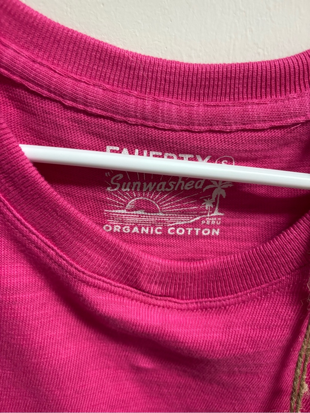 Faherty Hot Pink Sunwashed slub tank top, size small. New with Tags. - Picture 2 of 2